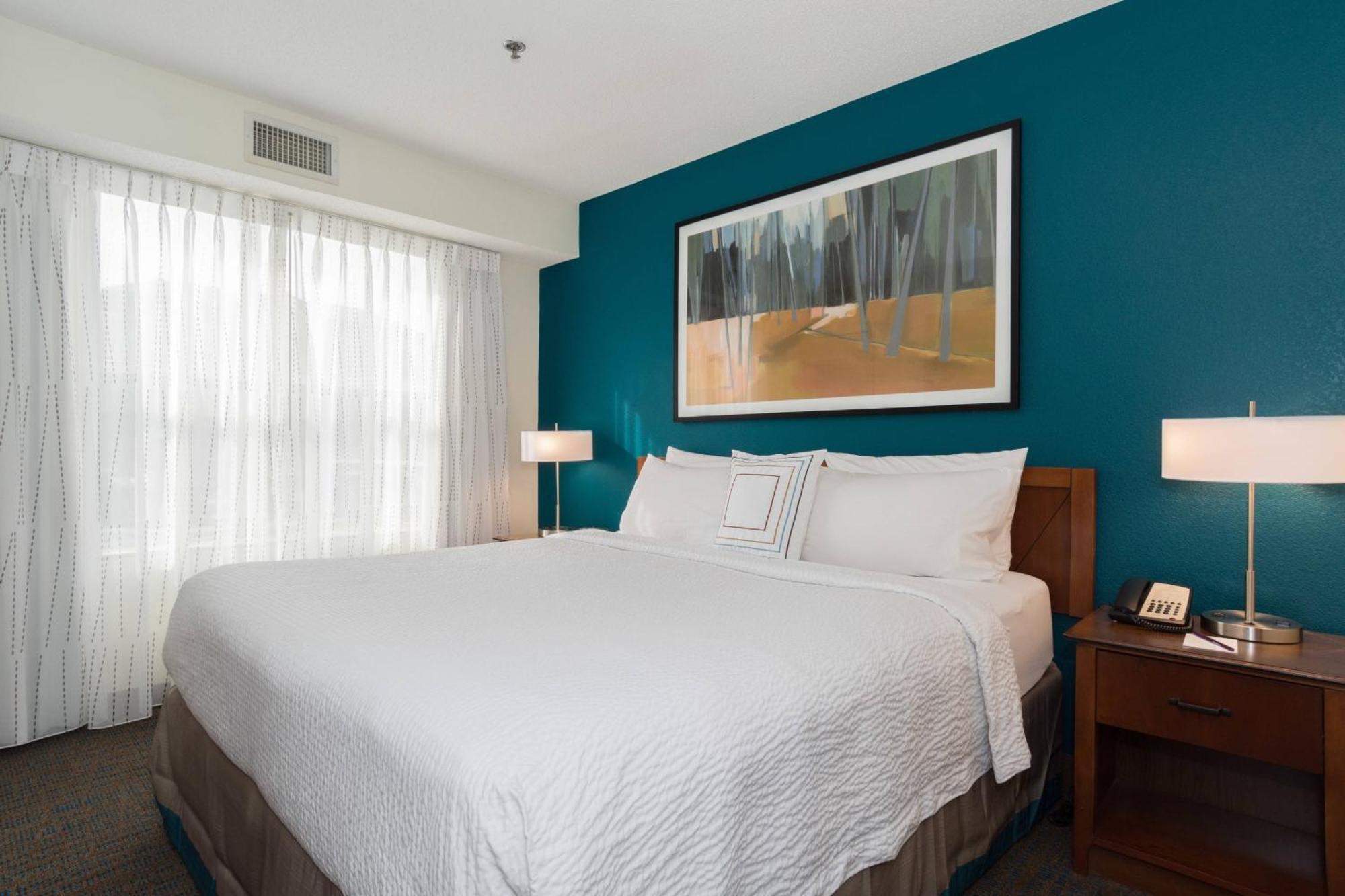 By Marriott Norman Hotel Huntersville