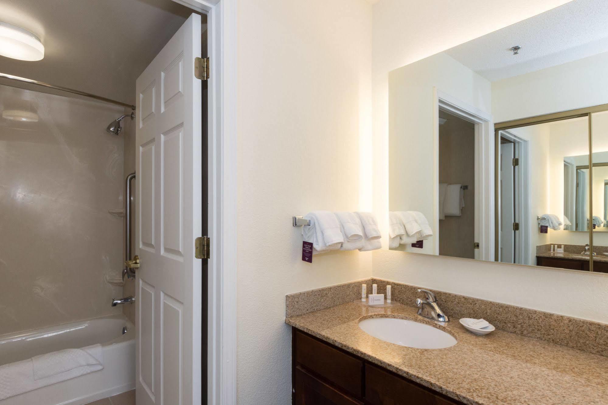 Hotel By Marriott Norman Huntersville